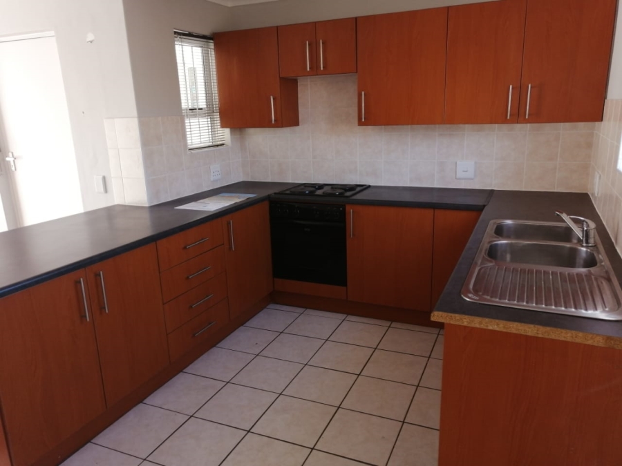 2 Bedroom Property for Sale in Lansdowne Western Cape